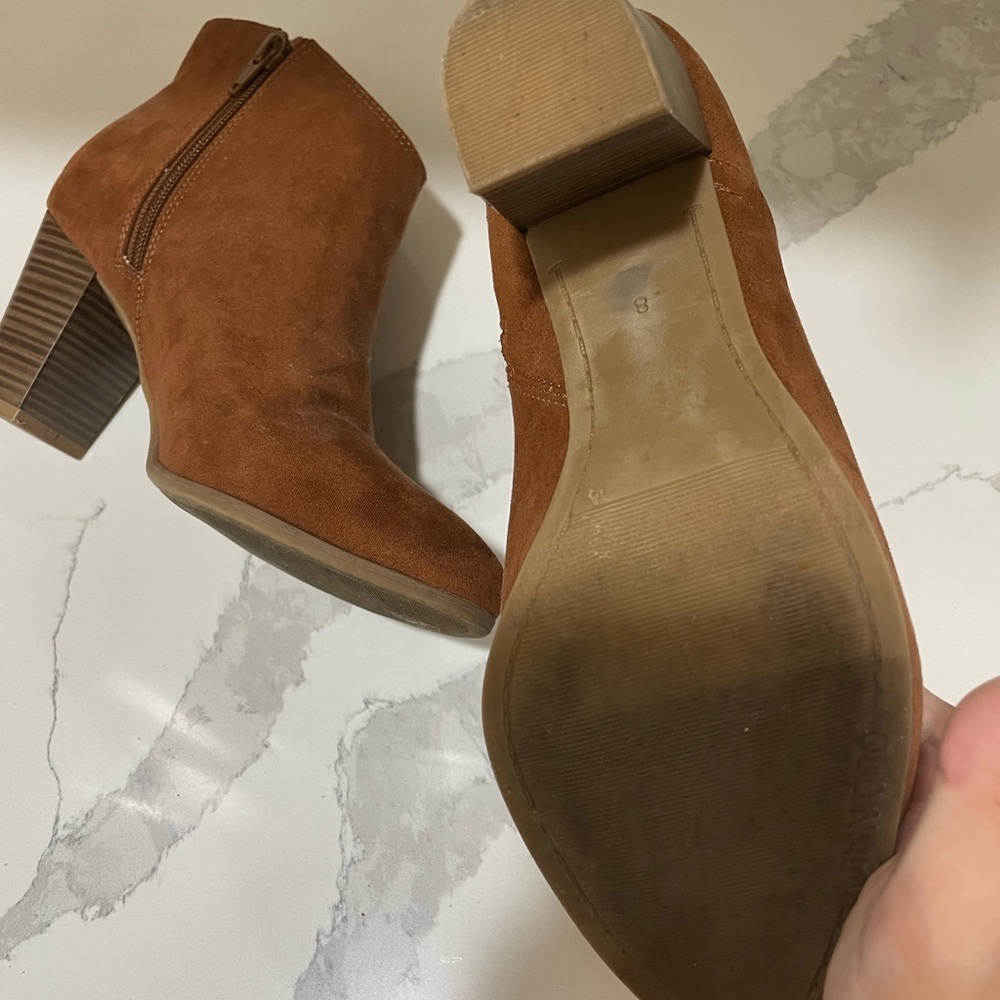 Old Navy Heeled Boot - Picture 5 of 5